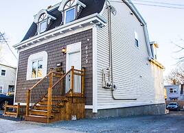 WOW Luxury Suites - Halifax Downtown