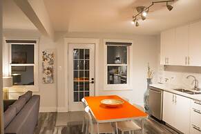 WOW Luxury Suites - Halifax Downtown