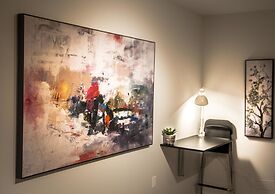 WOW Luxury Suites - Halifax Downtown