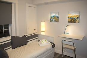 WOW Luxury Suites - Halifax Downtown