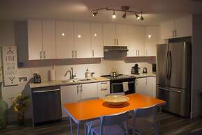 WOW Luxury Suites - Halifax Downtown