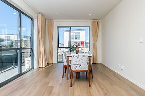 Hero Holiday House L12