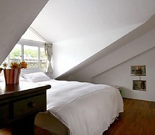 Nunu Haus Guest House