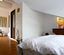 Nunu Haus Guest House