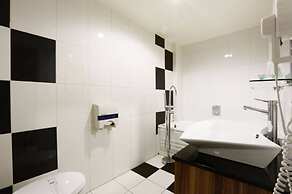 Hua Xiang Motel - Arena