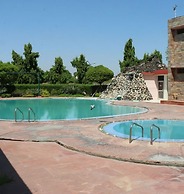 Golden Huts Resorts