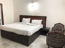 Golden Huts Resorts