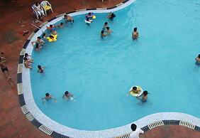 Golden Huts Resorts