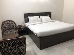 Golden Huts Resorts