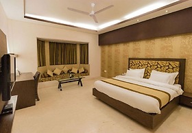 Golden Huts Resorts