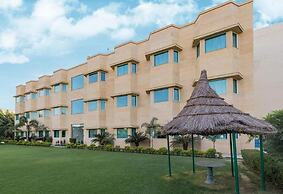 Golden Huts Resorts