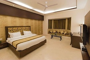 Golden Huts Resorts