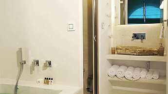 Santorini Loft Boutique Apartments