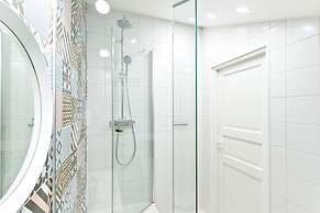 Harbor Black Pearl Apartments