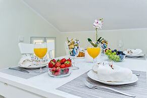 Harbor Black Pearl Apartments