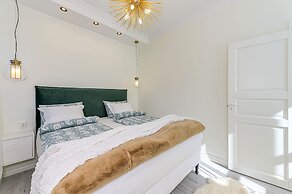 Harbor Black Pearl Apartments