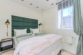 Harbor Black Pearl Apartments