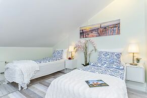 Harbor Black Pearl Apartments