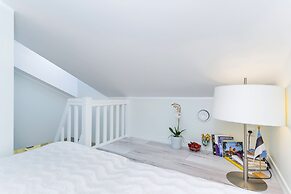 Harbor Black Pearl Apartments