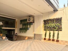 Hotel Avalon Inn