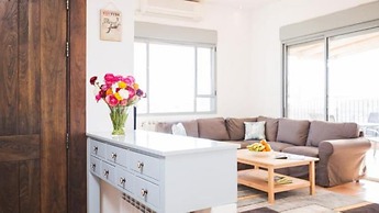 Lavender Villa In The Mountains