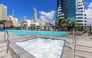 Sealuxe Suites - Central Surfers Paradise