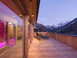 Berg'k'hof Kaisertal - Alpine Hideaway