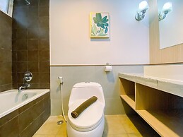 Cozy 2 Bedrooms Sudirman Tower Apartment by Travelio