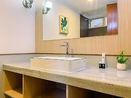 Cozy 2 Bedrooms Sudirman Tower Apartment by Travelio