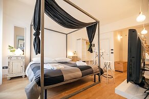 Le Stanze Di Brando E Nico