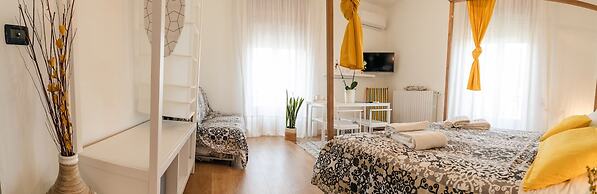 Le Stanze Di Brando E Nico