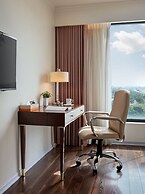 Ravatel Luxury Hotel Bac Giang