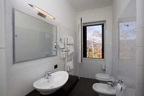 Hotel Lido di Angera