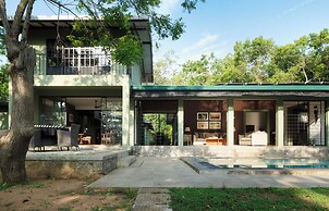 Neem Tree House