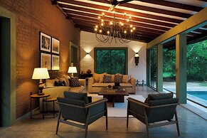 Neem Tree House