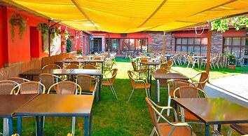 Hostal Restaurante Cuatro Caminos