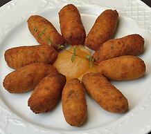 Hostal Restaurante Cuatro Caminos