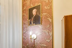 Sokroma Aristocrat Home Aparts