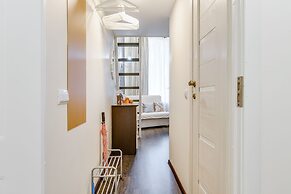 Sokroma Aristocrat Home Aparts