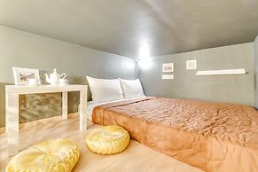 Sokroma Aristocrat Home Aparts