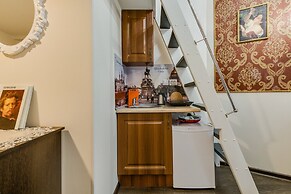 Sokroma Aristocrat Home Aparts