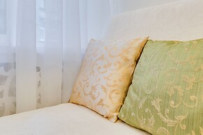 Sokroma Aristocrat Home Aparts