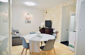 JessApart - Babka Tower Apartment