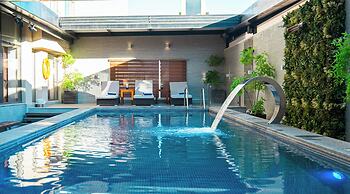 Lijam Hotel