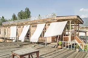 GuestHouser 1 BR Houseboat 1fda