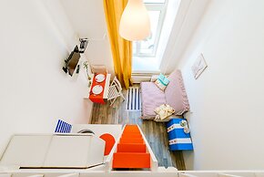 Sokroma Alye Parusa Aparts