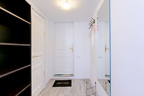 Sokroma Alye Parusa Aparts