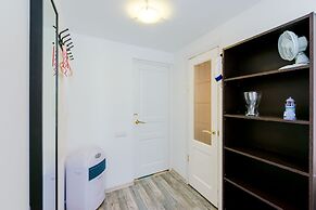 Sokroma Alye Parusa Aparts