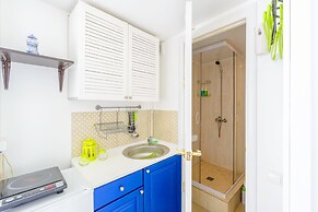 Sokroma Alye Parusa Aparts