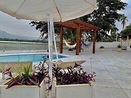 Oasis do Lago - Casa para 20 pessoas com 6 quartos